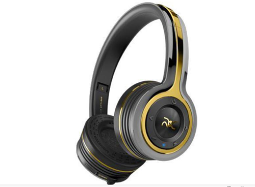 C罗与 Monster 合作推出三款个人品牌运动耳机