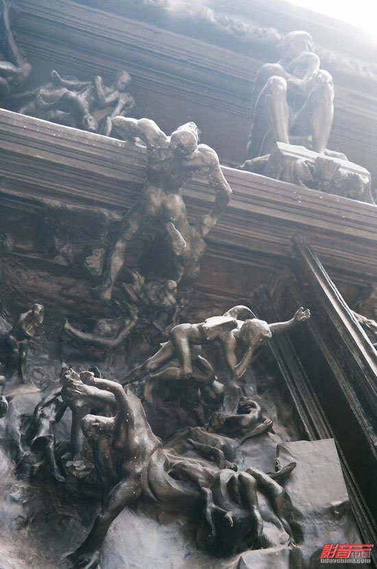 欧游散记之三——欣赏到罗丹的《地狱之门》了