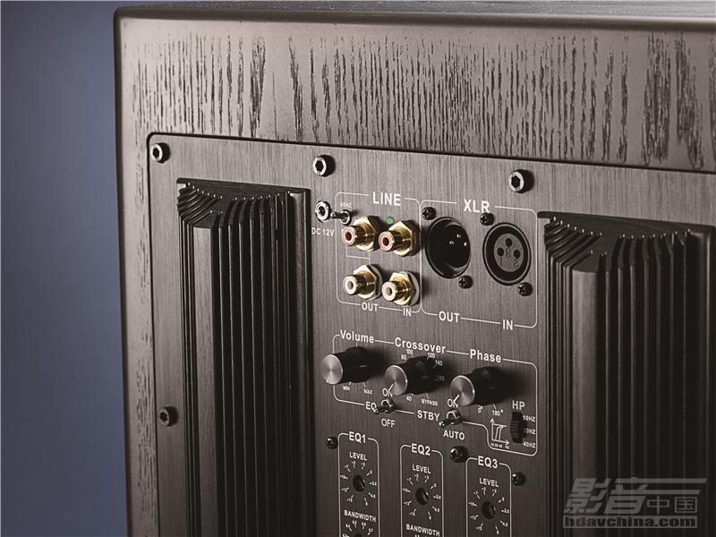 外观低调、听感爆棚的15英寸超低音音箱——秦朝BQ9115