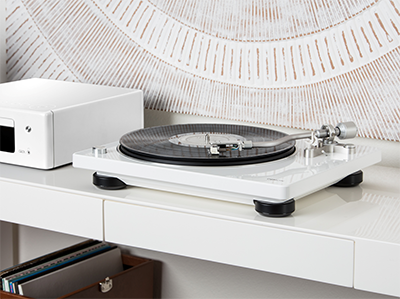 Denon黑胶唱机推全新白色系列，家中的“白色恋人”让高品质音乐回放变得如此简单