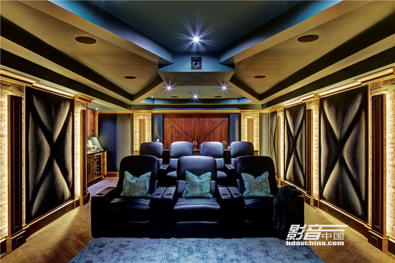 201906_SoundStage1-scaled.jpg