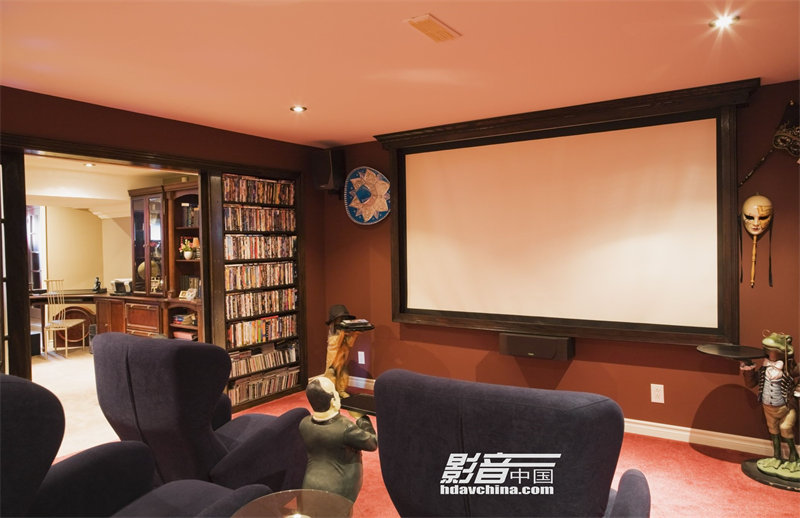 Home-Theater-That-Is-Wrong-Perry-Mastrovito-519512551-56a4a0f83df78cf772835256.jpg