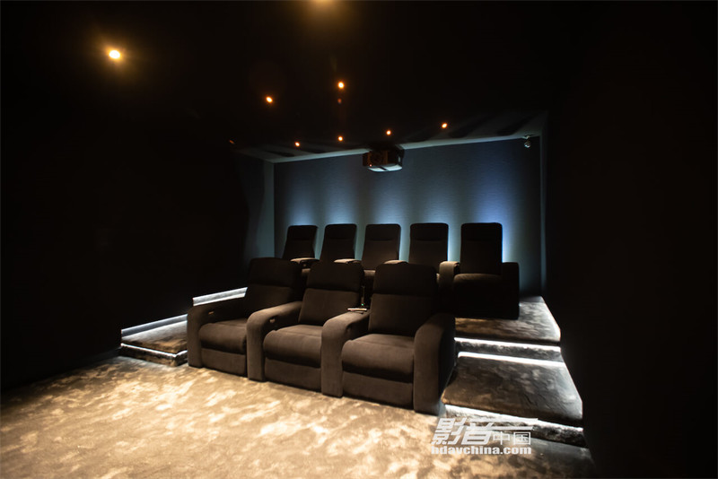 Procella-Invision-Reference-Home-Cinema-1.jpg