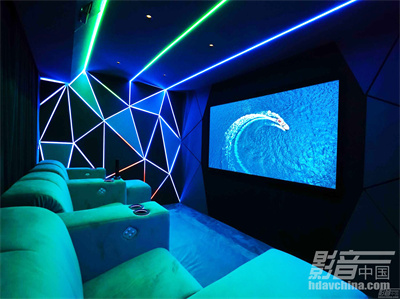 2021CEDIA񽱰Trlangles