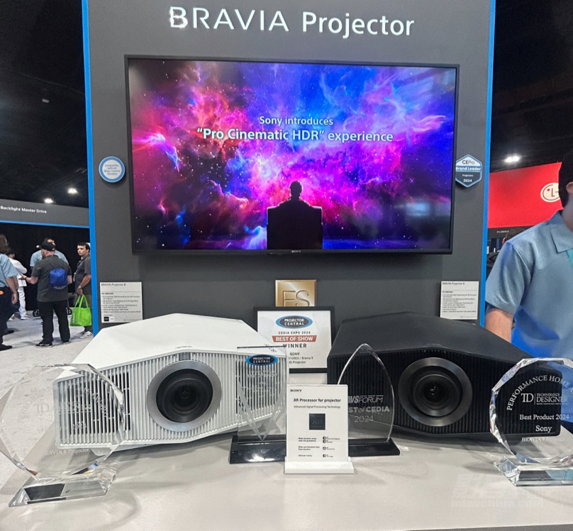103-SONY-BRAVIA-PROJ.JPG
