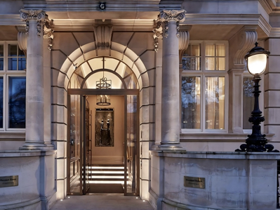 CEDIAEMEA񽱾ʷCavendish Square