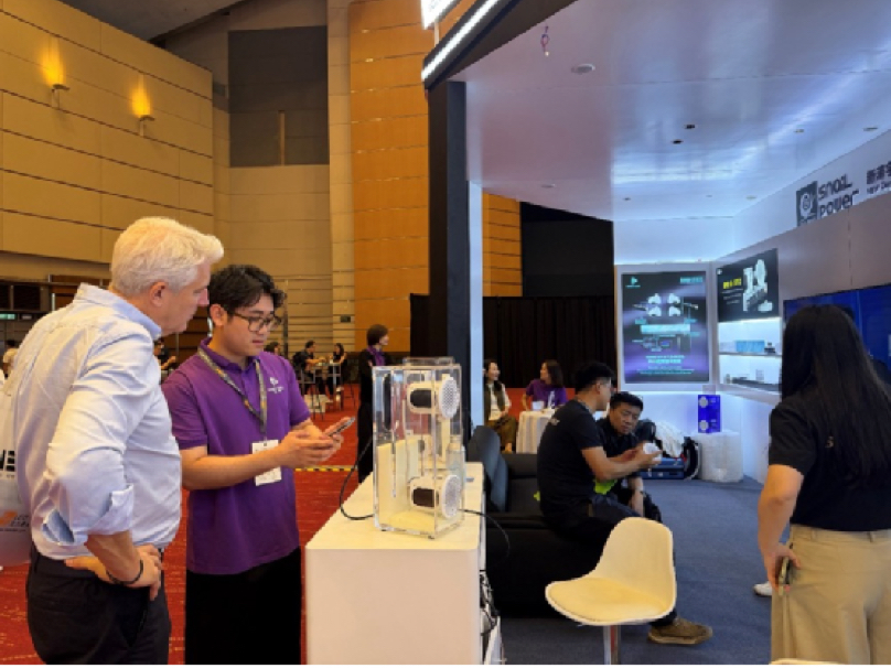 \ 10月27日香港国际秋季灯饰展在香港_006.JPG