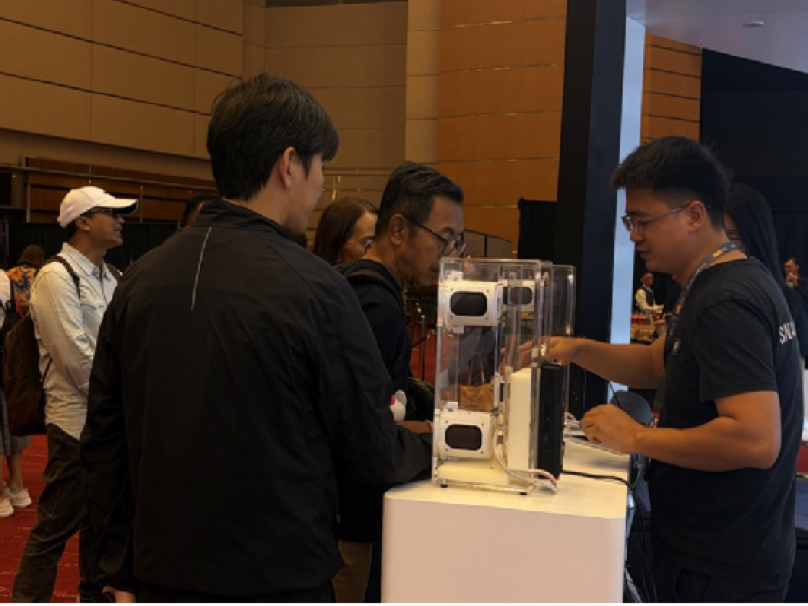 \ 10月27日香港国际秋季灯饰展在香港_008.JPG