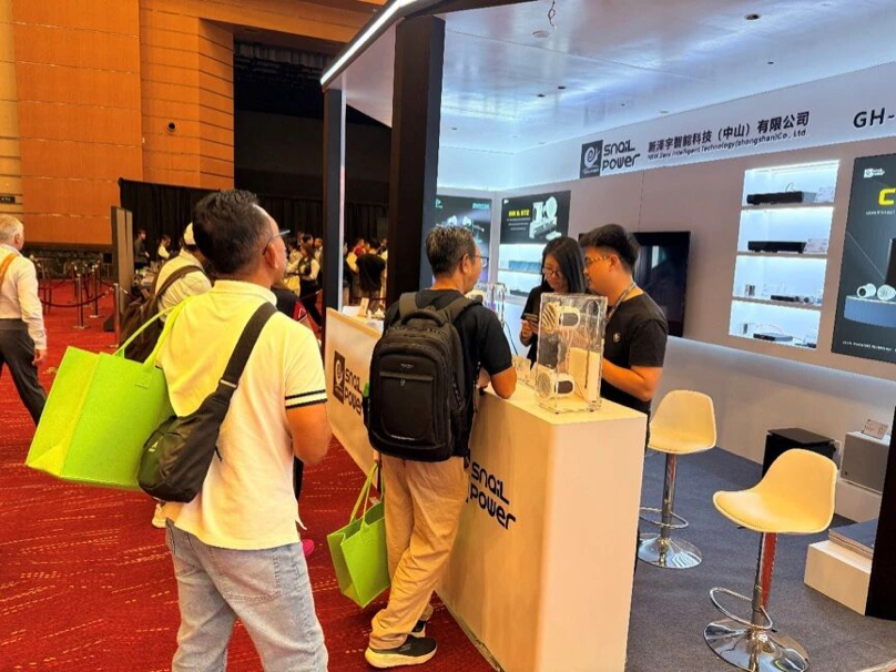 \ 10月27日香港国际秋季灯饰展在香港_018.JPG