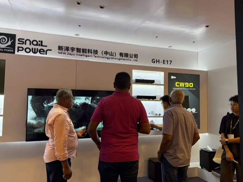 \ 10月27日香港国际秋季灯饰展在香港_020.JPG
